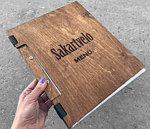 Папка дерев'яна для меню (А4) на шкіряних петлях (фанера 6 мм, логотип - на замовлення), колір горіх, фото 4