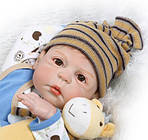 Силіконова Колекційна Лялька Реборн Reborn Хлопчик Льова (Вінілова Лялька) Висота 57 см, фото 3