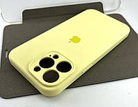 Чехол на iPhone 14 Pro Max накладка бампер Soft Case Full с микрофиброй желтый
