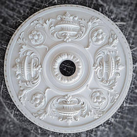 Розетка стельова з гіпсу р-117 Ø500 мм, рельєфна, кругла, з декором, ліпнина з гіпсу