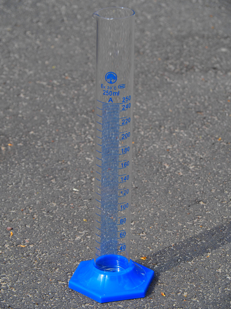 Циліндр мірний скляний 250 мл з синім градуюванням, фото 1