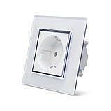 Електрична розетка з заземленням LIVOLO, біла з хромованою вставкою, скло, шторки, 250В 16А (VL-C7C1EU-11C), фото 2