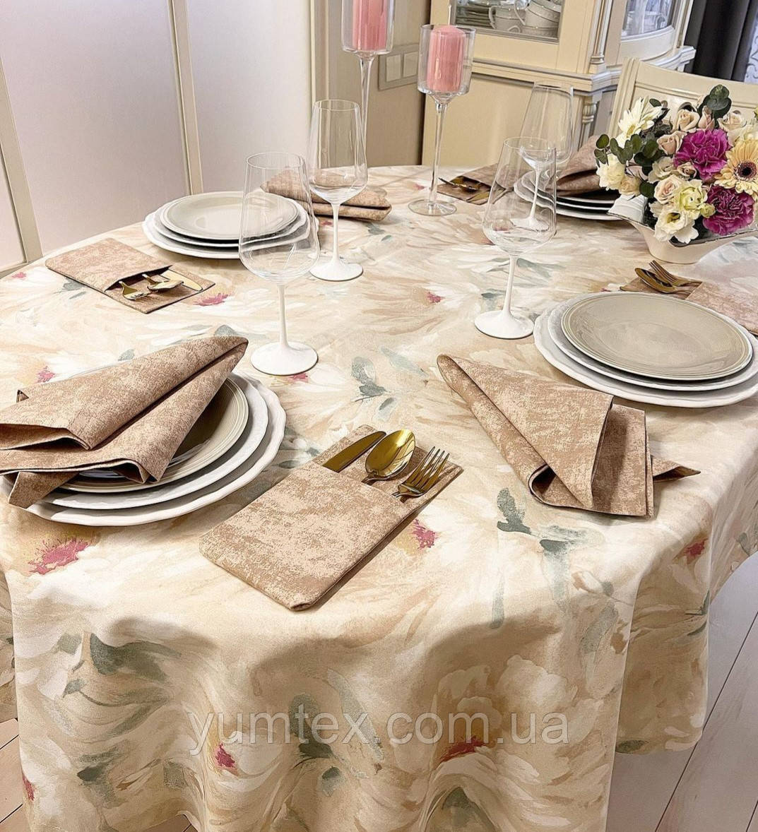 Скатертина тефлонова кругла бавовняна великі квіти акварель бежева, фото 1