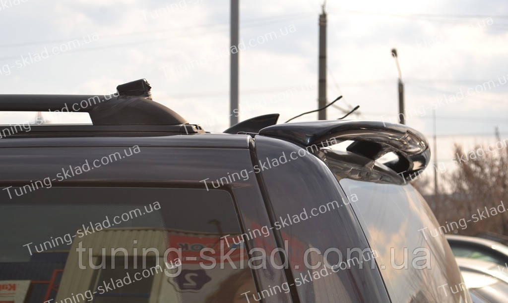 Спойлер Mercedes Vito W638 ляда (спійлер задніх дверей Мерседес Віто 638 з просвітом), фото 1