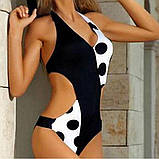 Чорно-білий злитий жіночий купальник у горох із зав'язкою на спині, фото 7
