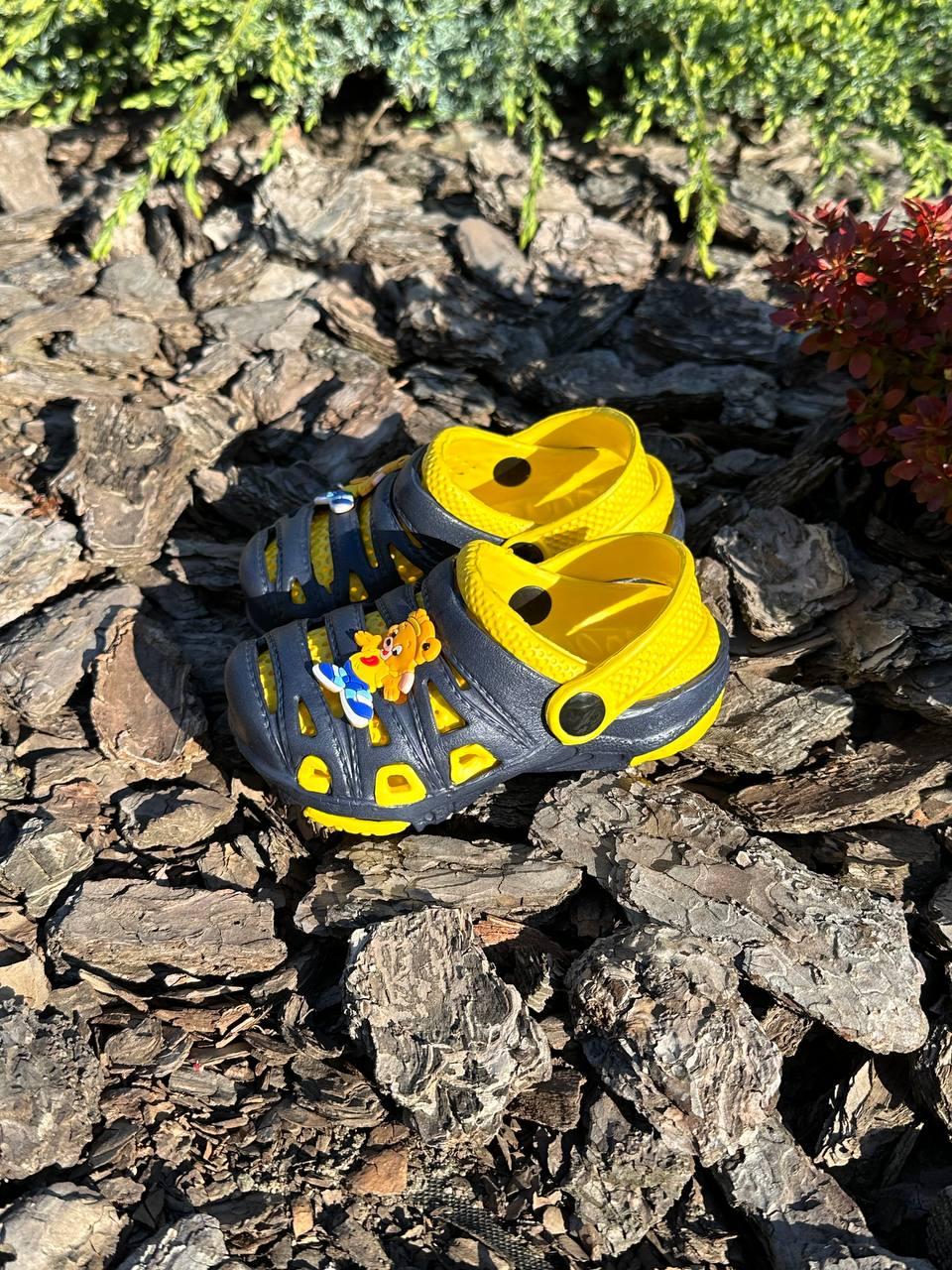 Crocs best sale under 20