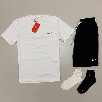 Чоловічий літній костюм Nike Футболка + Шорти шкарпетки в подарунок чорно-білий комплект Найк