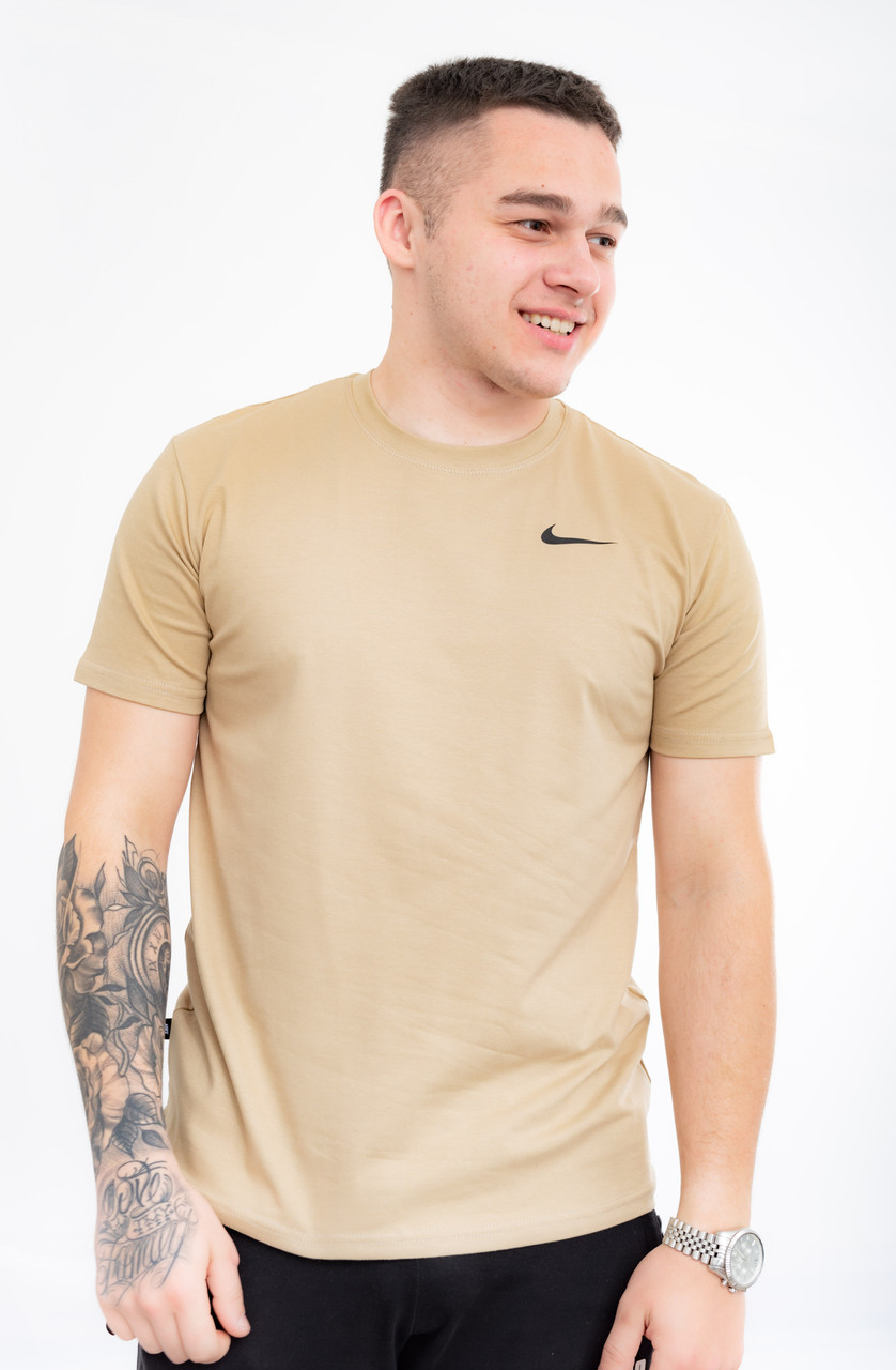 Чоловіча футболка Nike пісочний