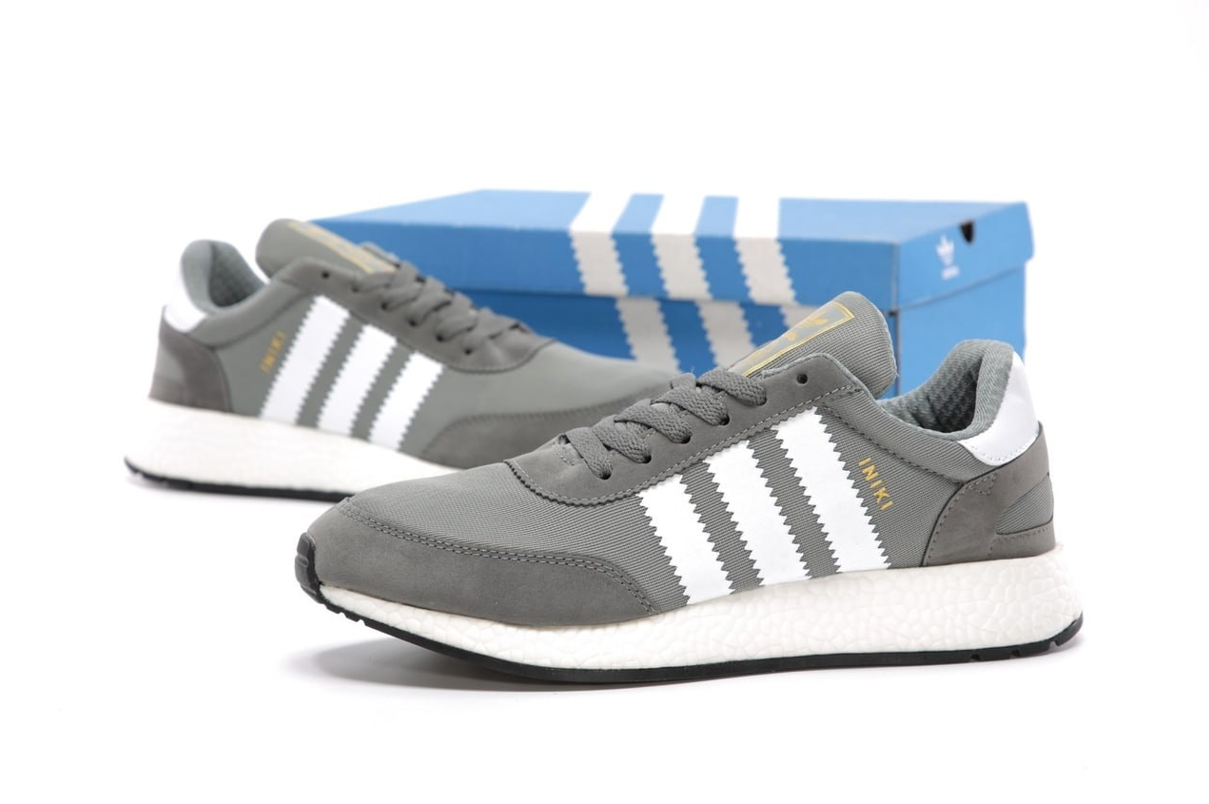 Чоловічі кросівки Adidas Iniki Gray Адідіс Ініки чорні с білим замш текстиль легкі дихаючі весна літо
