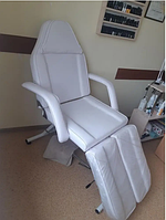 Педикюрное кресло кушетка механическая две раздельные подножки для педикюра, депиляции, СПА процедур Польша