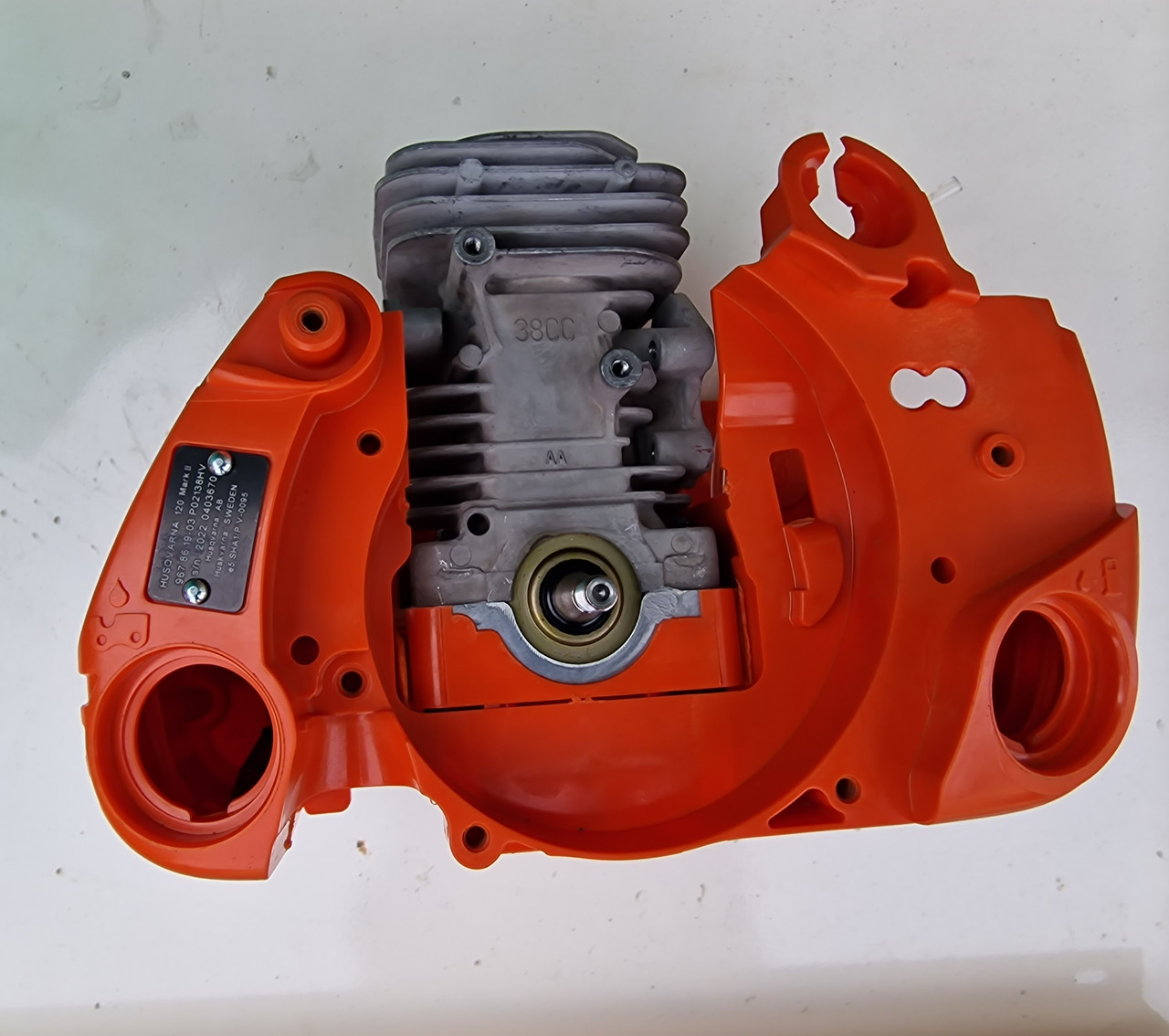 Husqvarna 236/240 Картер у зборі, колінвал, циліндр оригінал