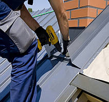 Монтаж покрівельних планок Монтаж додаткових елементів для покрівлі Оцінковані спецпланки з листового металу.