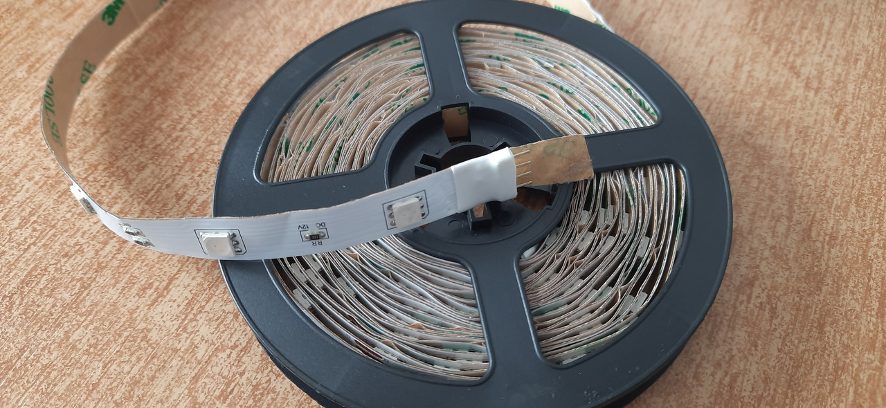 Купить RGB Светодиодная лента 12v в с клеевым основанием 3М, цена 19 ...