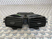 Дефлектор вентиляції салону центральний Mercedes W168, A1688300054