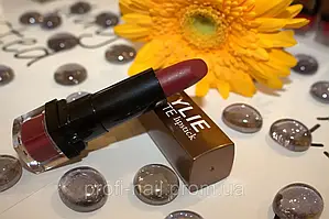 Матова помада №004 KYLIE lipstick