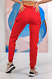 Штани жіночі джогери з накладними кишенями Червоні штани джогери на гумці зі шнурком VS 1233, фото 3