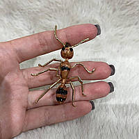 Стильная женская брошь "Трудолюбивый муравей в золоте" - оригинальный подарок девушке