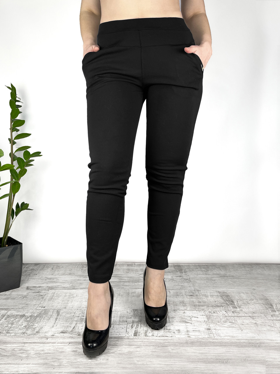 Штани жіночі офісні класичні 6XL — 9XL Лосини з кишенями — батал (Угорщина) Чорний колір