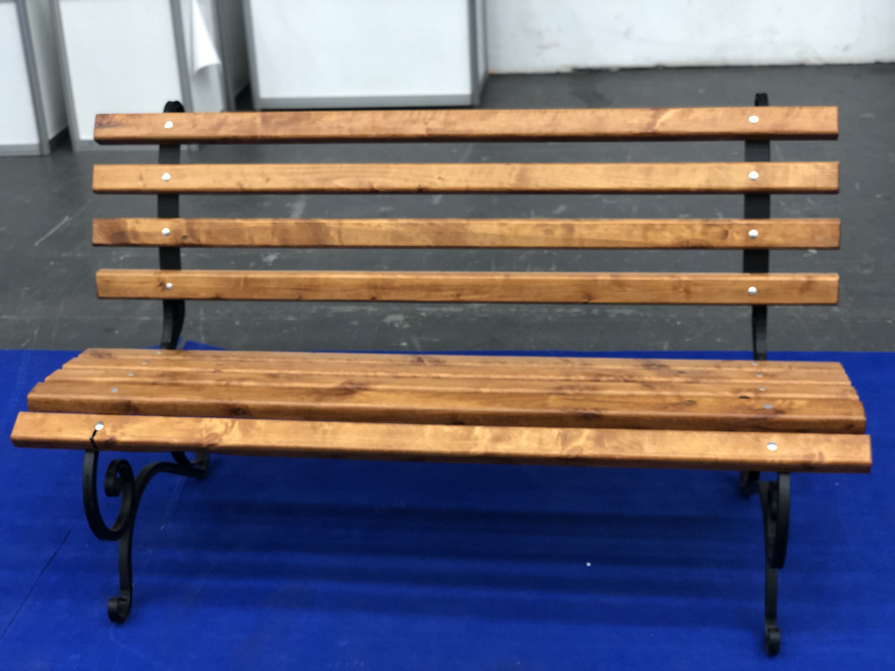 Лавка кована "Підлокітник" з накладками з дерева 1,3 м. (Рустик)(в наявності є від 1 до 3 м.), фото 1