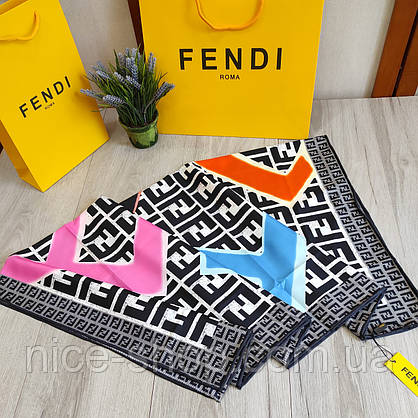 Хустка Fendi з ручною підшивкою, фото 4
