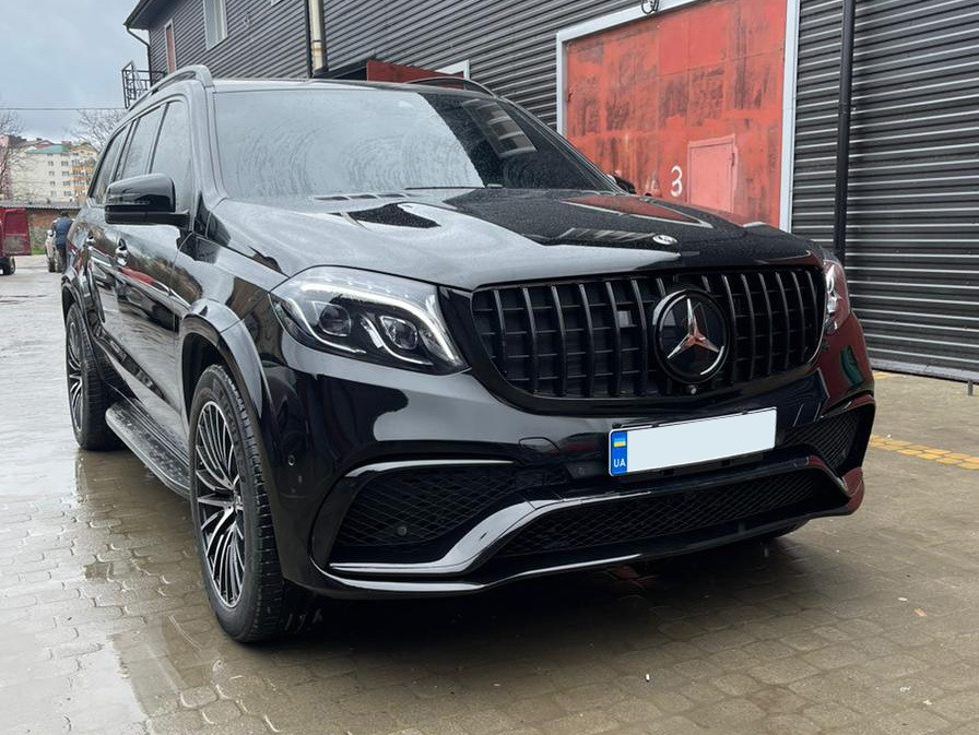 Решітка радіатора Mercedes GLS X166 (16-19) стиль AMG GT Panamericana (чорна)