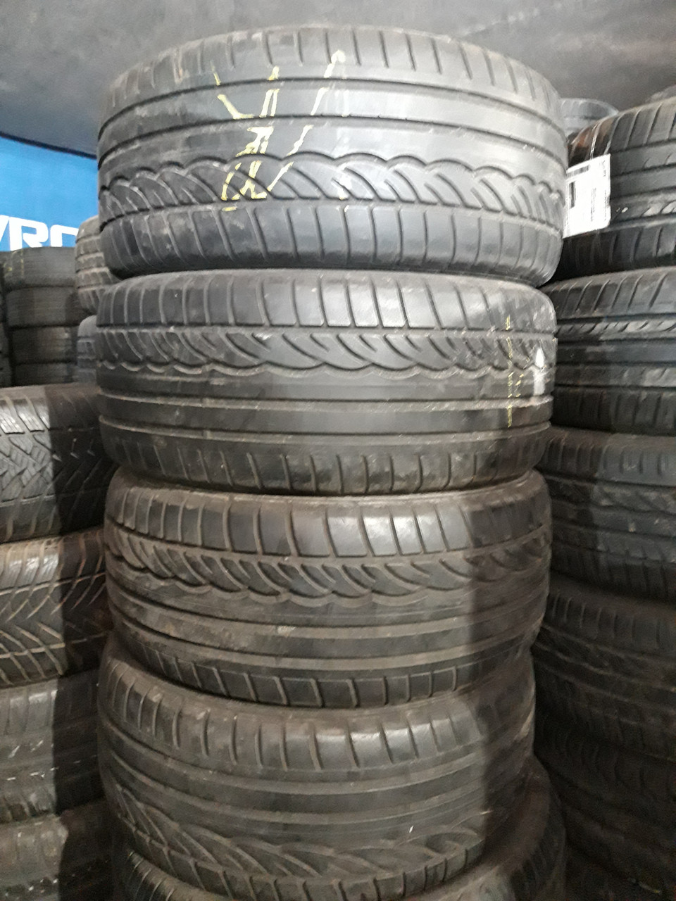 Комплект  літніх шин 225/50/16 Dunlop SP Sport 01,з Германії без пробігу по Україні