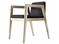 Дизайнерський дерев"яний стілець з підлокітниками АйДі