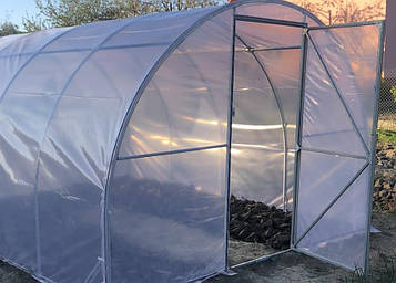 Теплиця "Файна+" 4 х 6 м, (труба оцинкована 30х20 мм.), повний комплект "Преміум", плівка UV-4, 100 мкм.