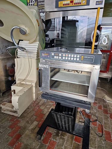 Купить Хлебопечь Хлібопічка для пекарни + кондитерка Miwe из Германии ...