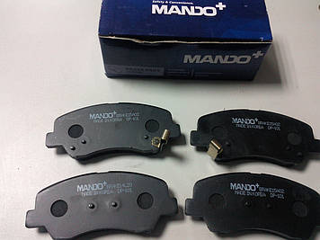 Гальмівні колодки передні (MANDO) на Hyundai Elantra MD, i30 (GD)