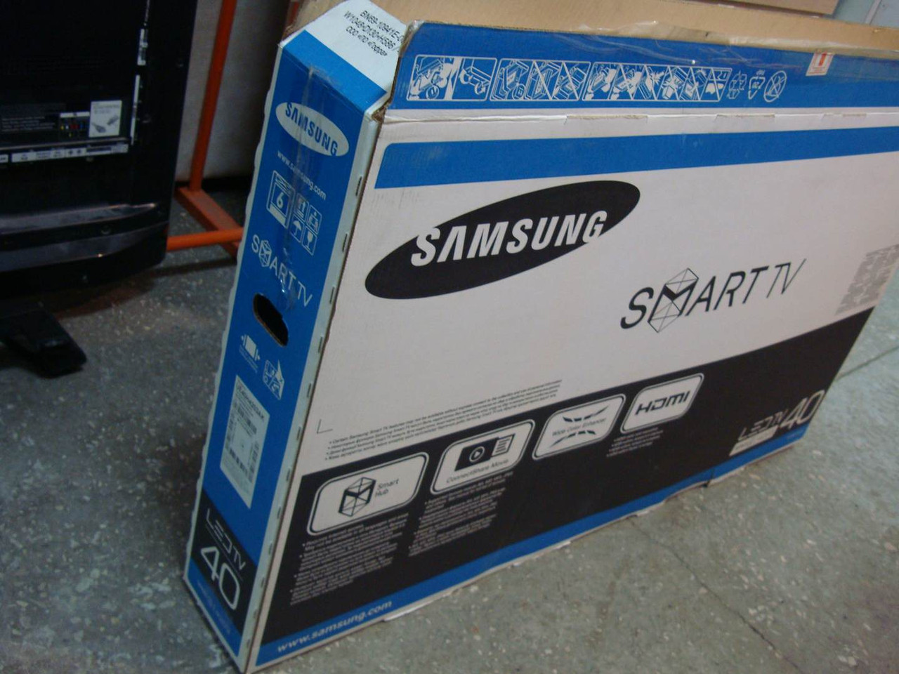 Samsung UE40H4203 на запчастини (BN41-02326A, BN44-00754A PSLF870G06A, BN96-31086R)