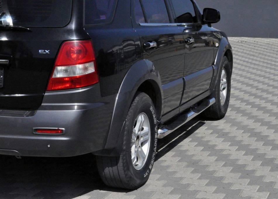 Бічні пороги труби D60 на Kia SORENTO 2002-2009 Пороги труба з проходом для КІА Соренто