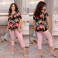 Жіночий красивий літній костюм: простора блуза в квіти і укорочені однотонні штани, супер батал великі розміри