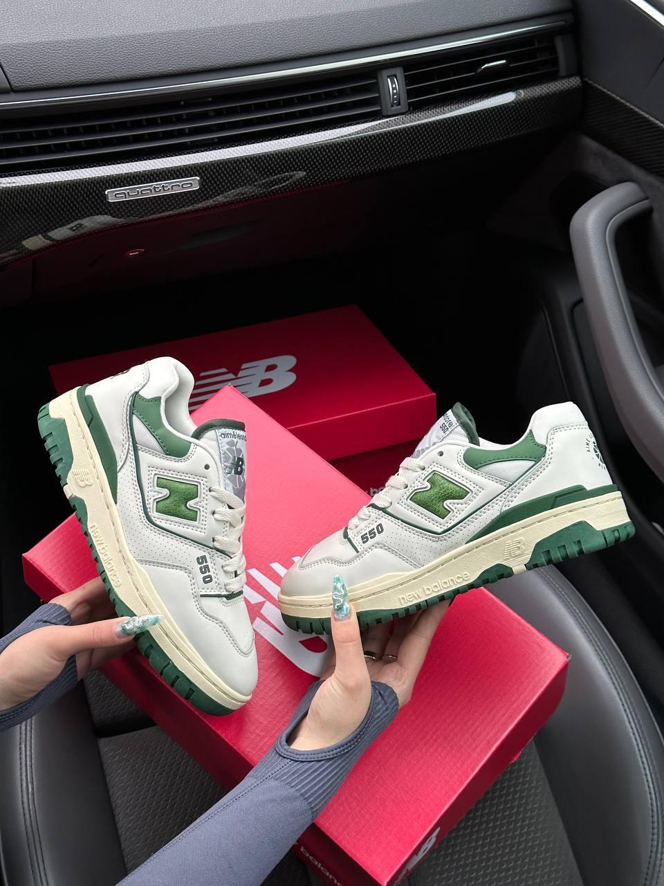 Жіночі кросівки New Balance 550 Green White Summer (зелені з білим) стильні модні кроси DB1681 top