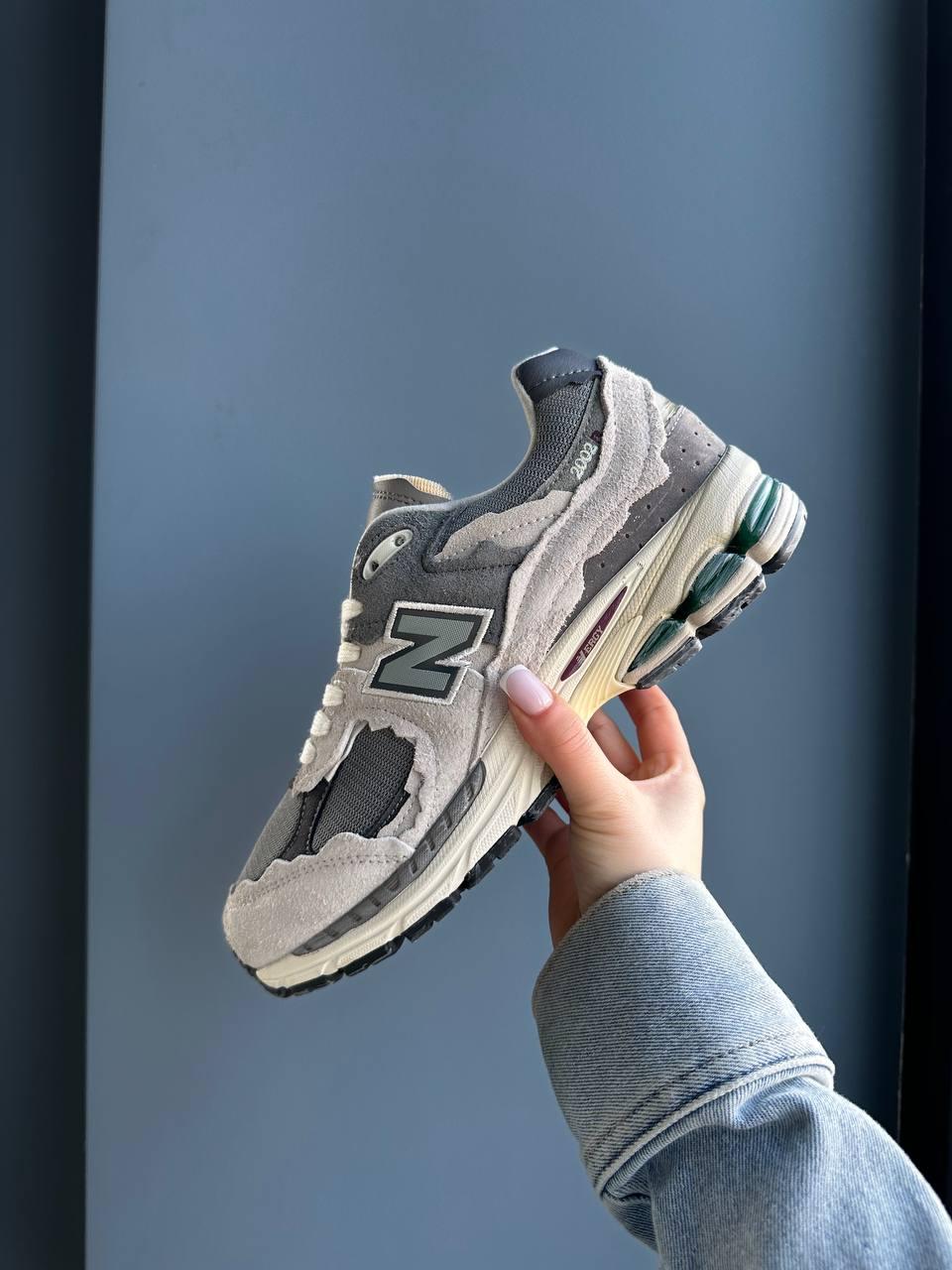 Чоловічі кросівки New Balance 2002R Protection Pack Rain Cloud (сірі) модні комбіновані весняні кроси top, фото 1