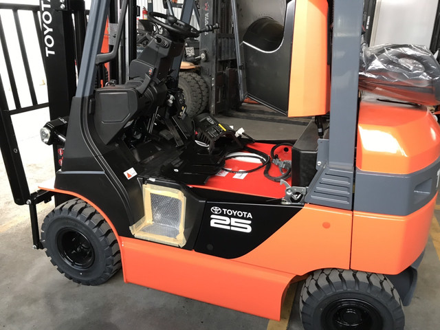 Литиевы аккумуляторные батарей, тяговые литий-железо-фосфатные батаре ...