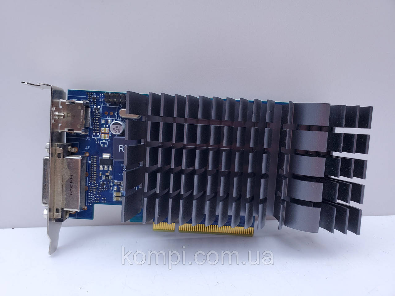 Відеокарта бу Nvidia GeForce GT 730 2Gb PCI-e