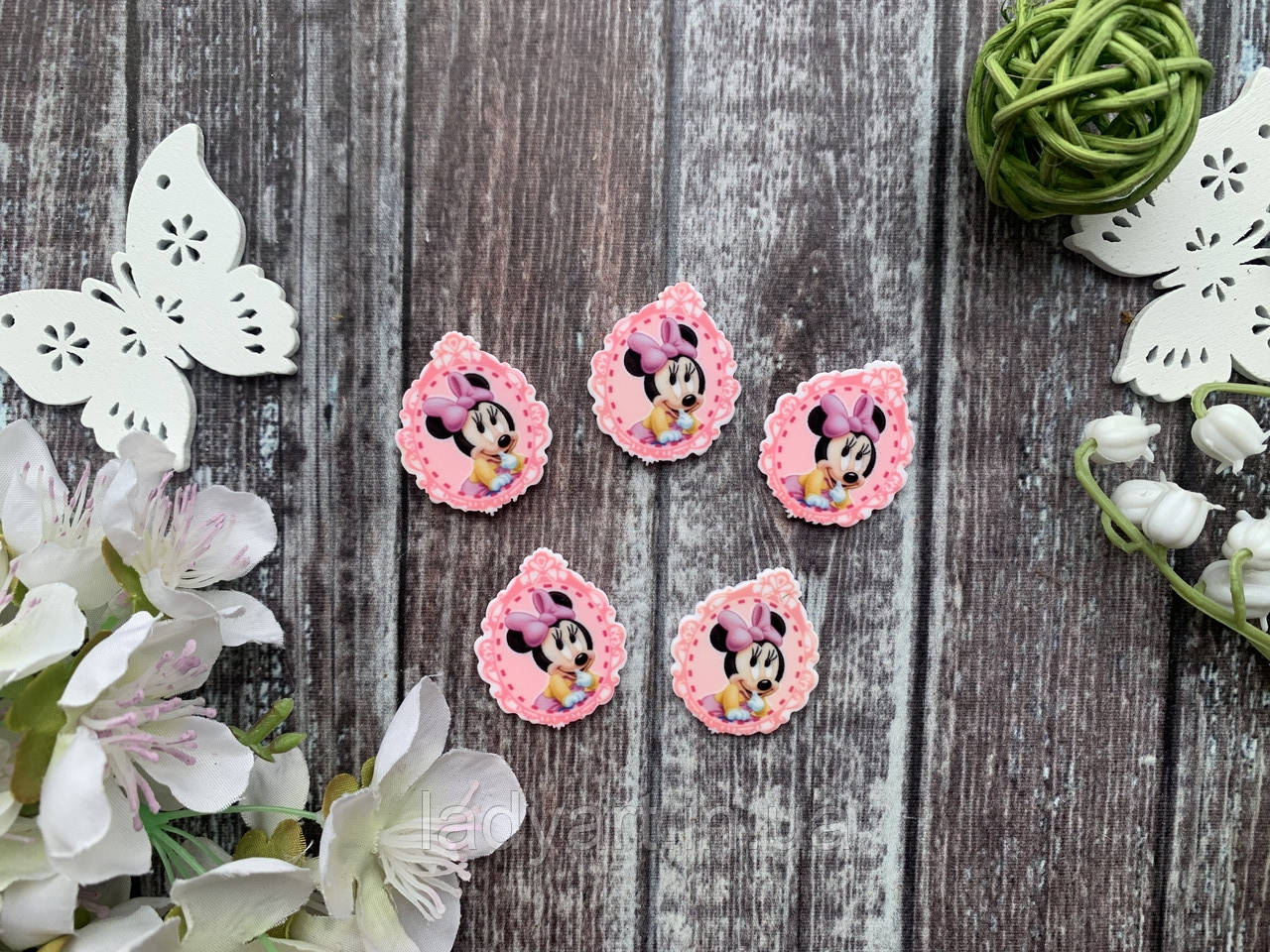 Кабошон "Мінні малютка в рожевому оздобленні" 2.5 х 3 см, 20 шт/уп. оптом, фото 1