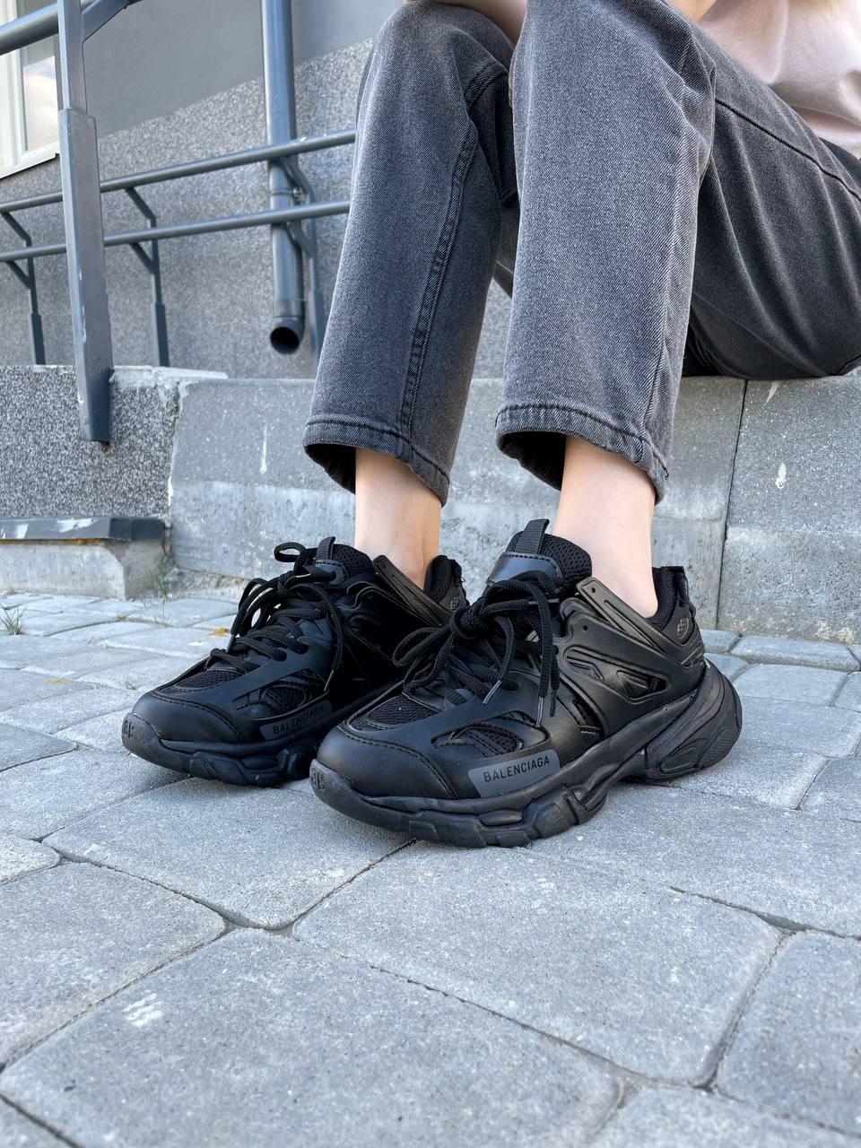 Кросівки жіночі Balenciaga Track 2.0 Black чорні модні стильні масивні повсякденні весна літо, фото 1