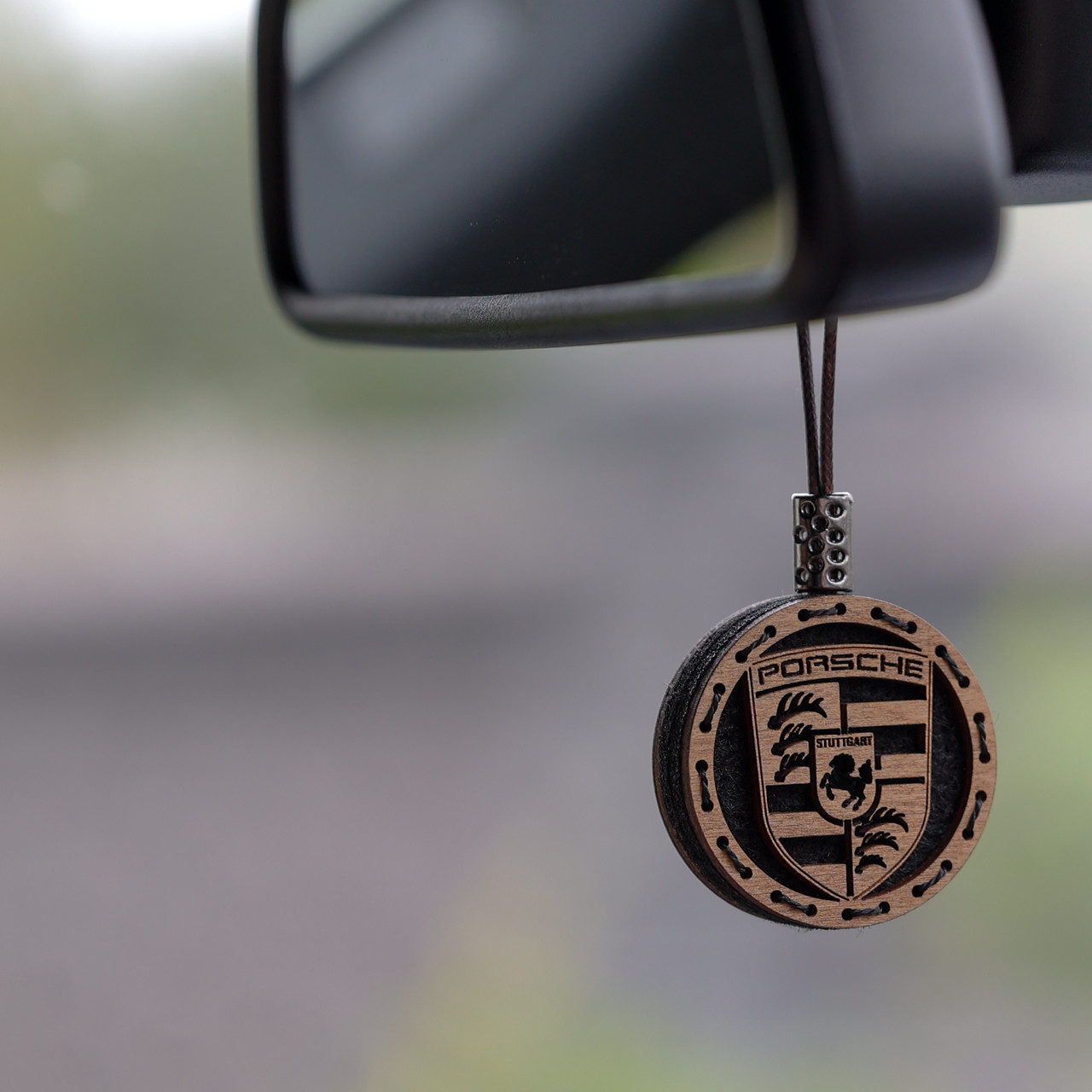 Ароматизатор дерев'яний в машину Porsche ручної роботи, 5 см.