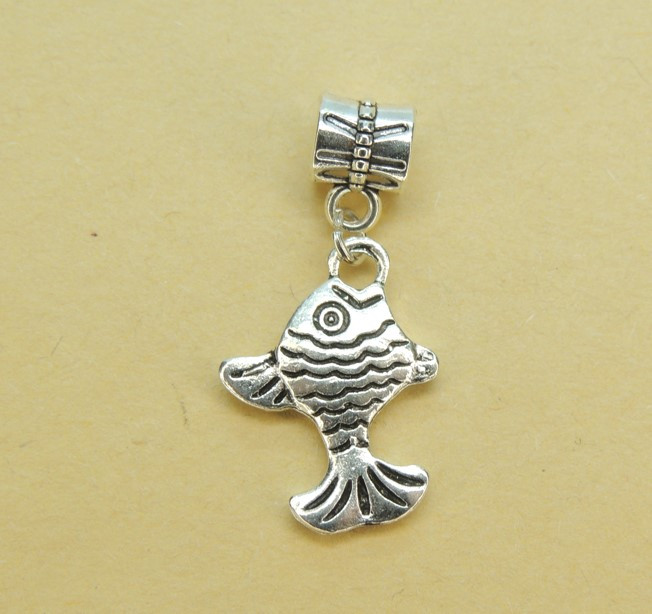 Кулон підвіска Liresmina Jewelry Срібна рибка 2.4 см сріблястий