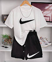 Женский оверсайз костюм Nike комплект футболка и шорты цвета белого