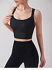 Чорний топ спортивний жіночий для фітнесу тренувань з чашечками комфортний якісний приємний до тіла, фото 7