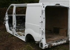 Четверт автомобіля передня права OPEL VIVARO 00-14 (ОПЕЛЬ ВІВАРО)