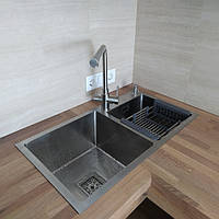 Кухонна мийка Platinum Handmade 7843 HDB квадратний сифон