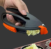 Прес для часнику Multifunctional Garlic Presser Часникниця + ніж для чищення овочів + паличка для очищення прес