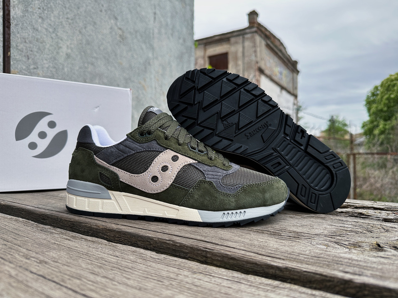 Чоловічі кросівки Saucony Shadow 5000 70665-22s хакі Оригінал