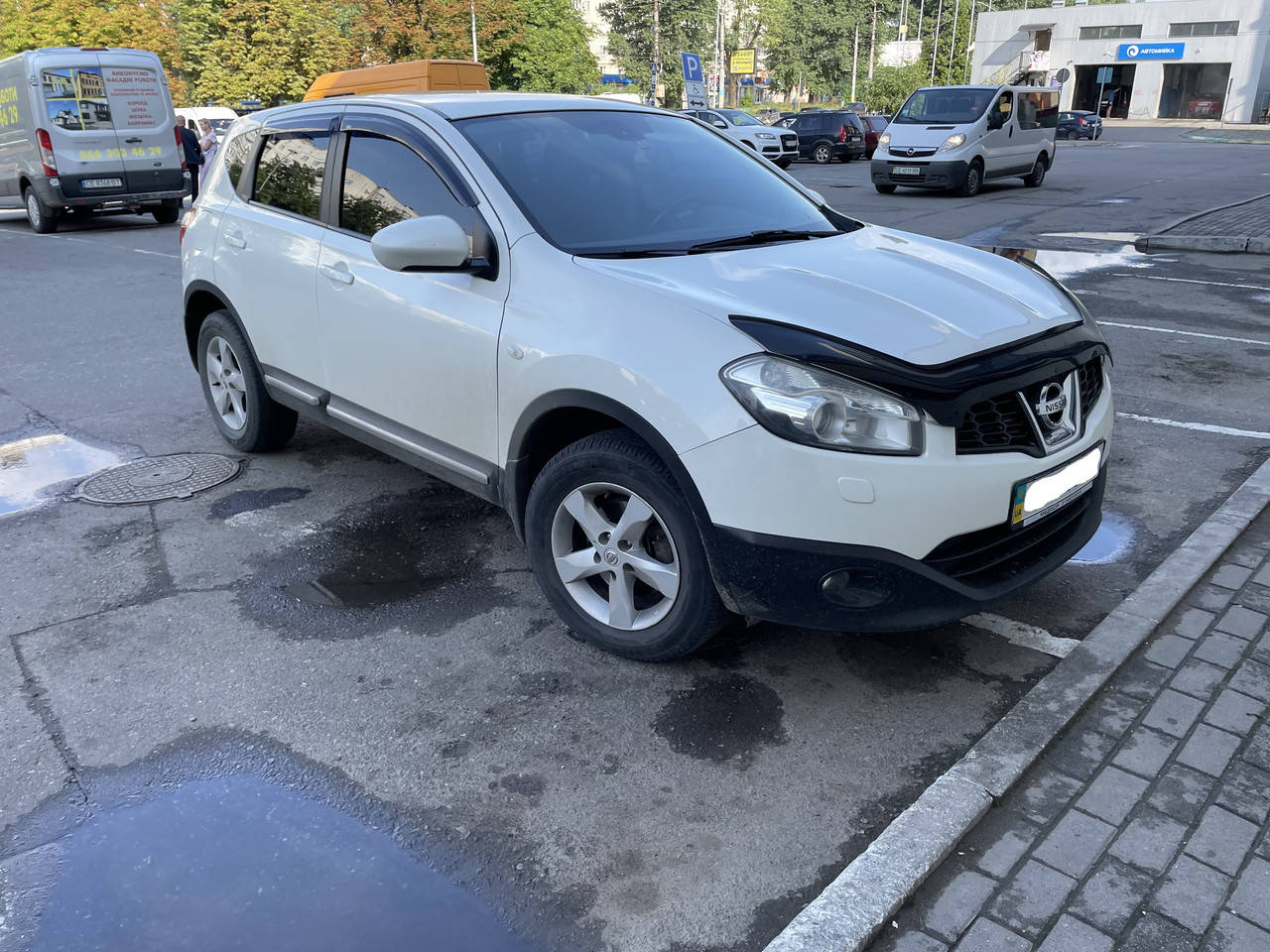 

Дефлекторы окон (ветровики) Nissan Qashqai с 2006 -2014 4шт (HIC)