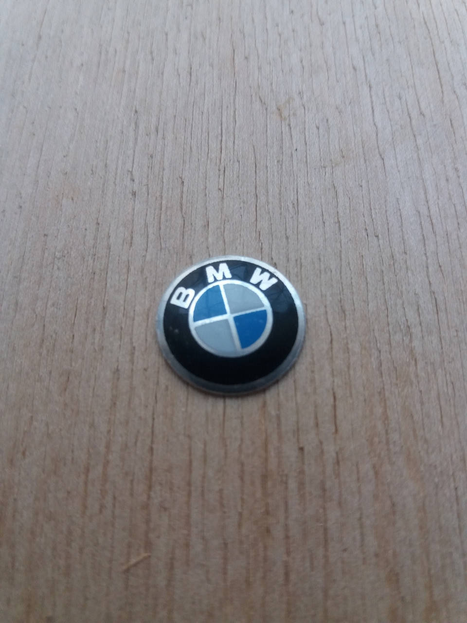 

Логотип для авто ключа BMW (БМВ) 14мм