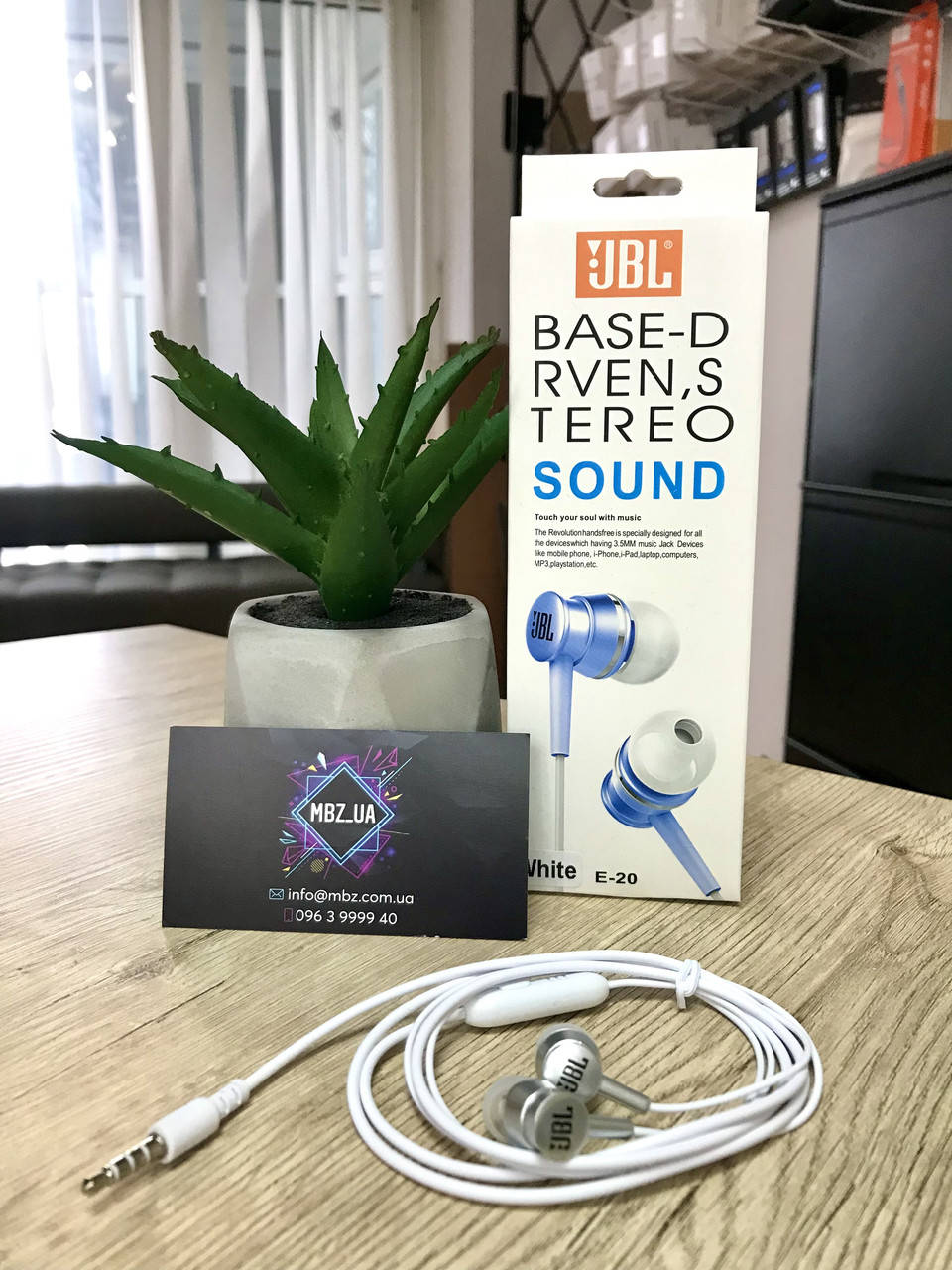 

Наушники проводные JBL A10 (E20) 3,5mm, Белый